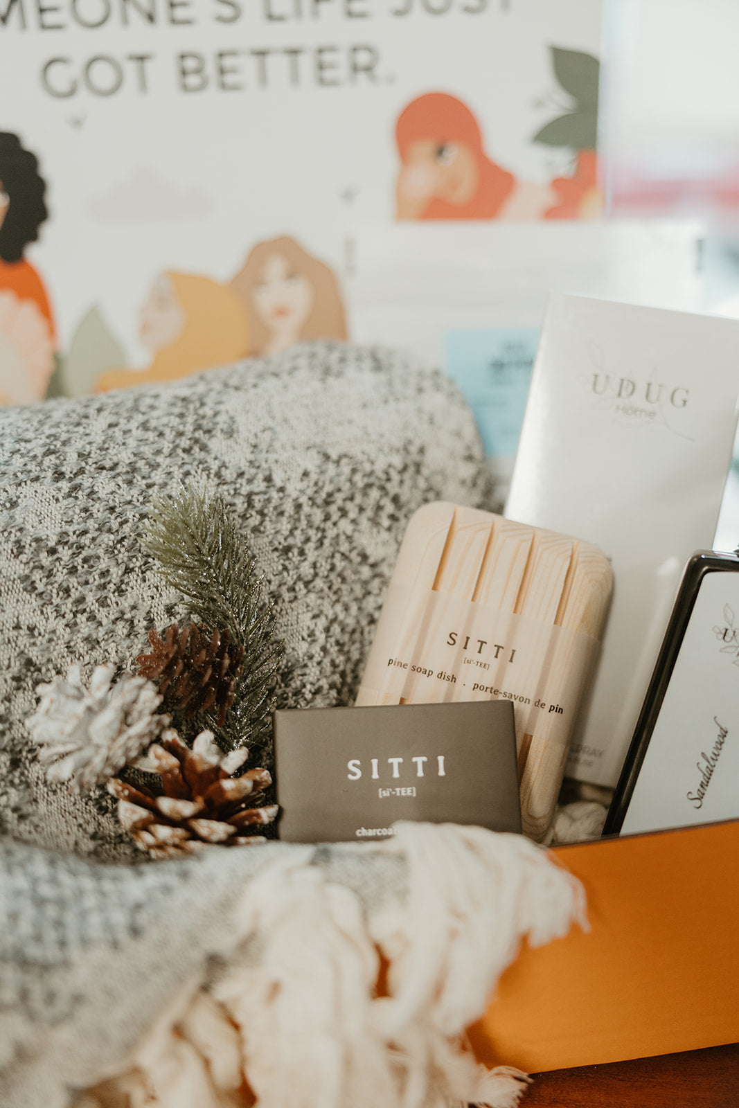 Cozy Comfort Home Sitti Gift Box