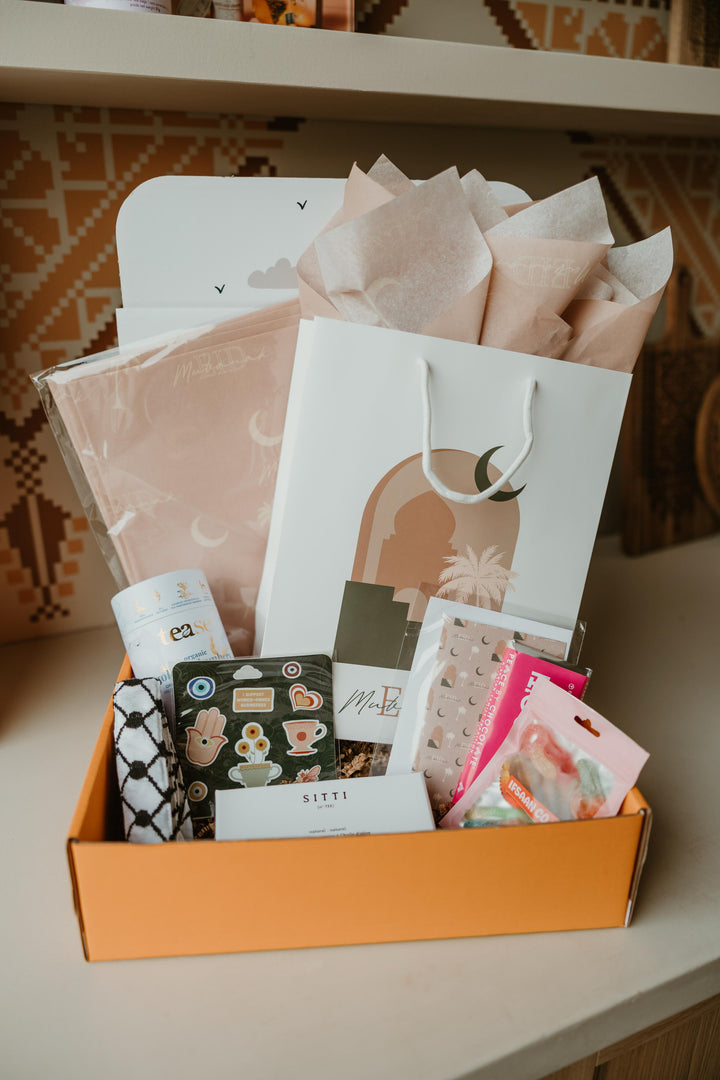 Crescent Blessings Eid Gift Box - EID MUBARAK