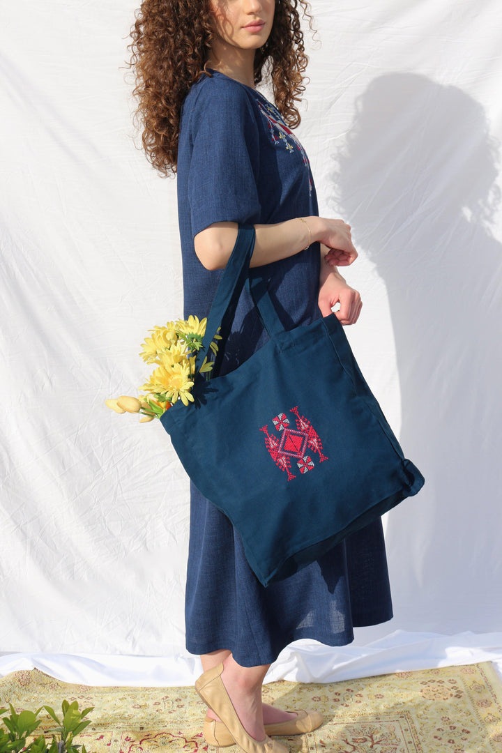 Hand-Embroidered Tote Bags - Made by Refugees - Sitti Social Enterprise Limited.